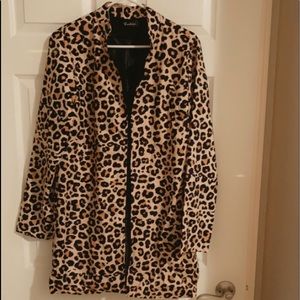 Jacket. Pairs super cute with jeans and heels. Xl